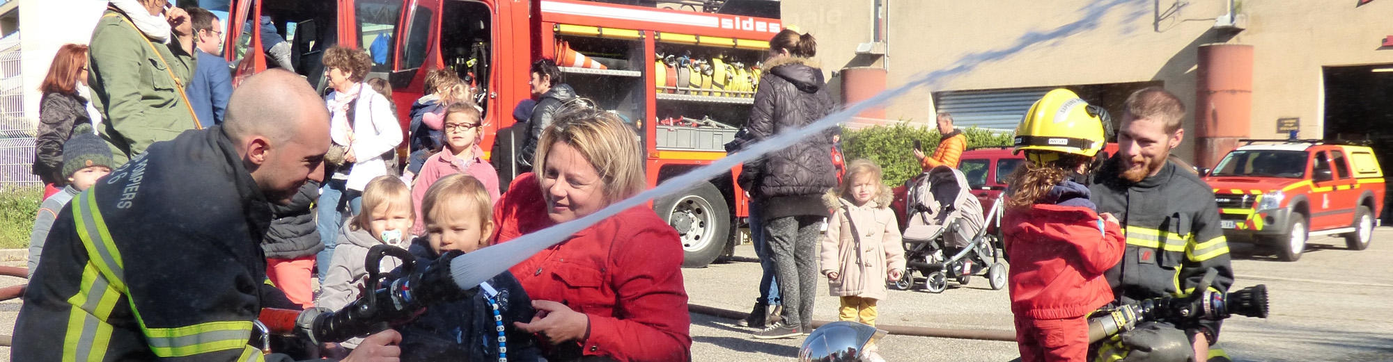 La Pitchouline en visite chez les pompiers