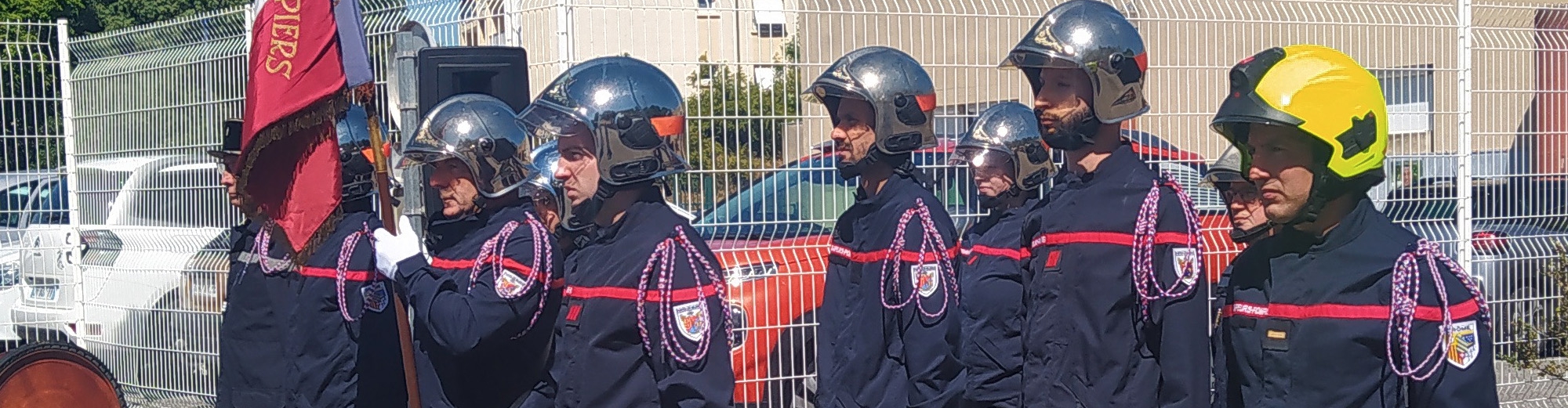 Hommage aux pompiers disparus