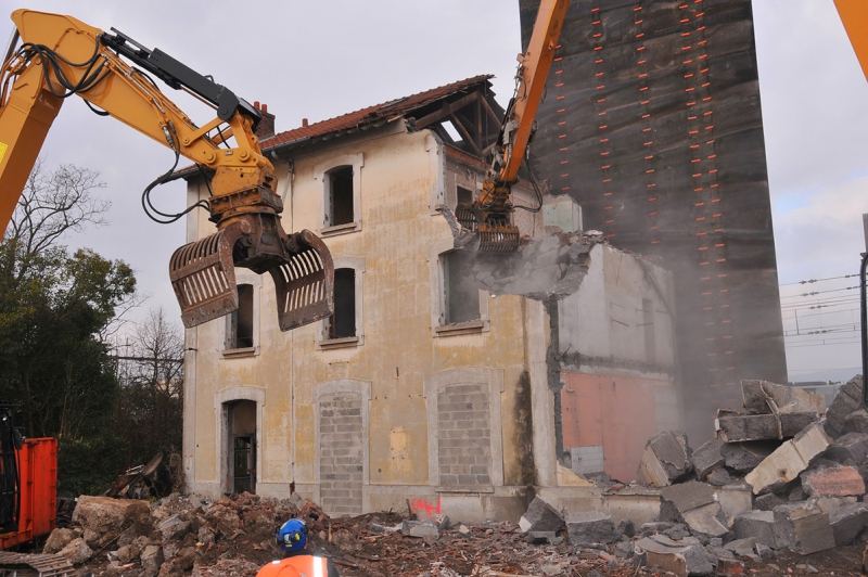 Destruction de la gare de Portes