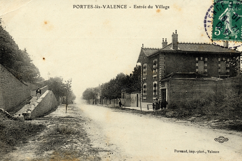 Entrée nord du village