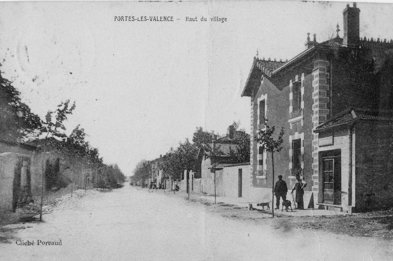 Entrée nord du village