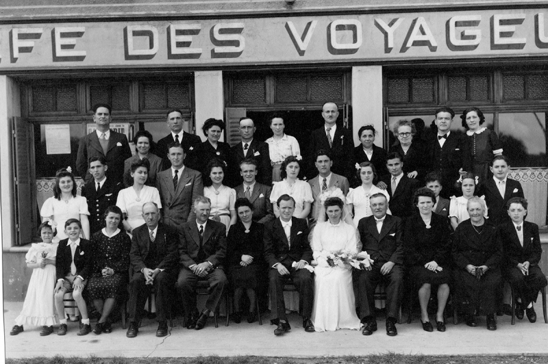 Repas de mariage au café des voyageurs