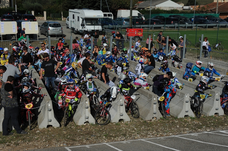 Départ d'une course BMX