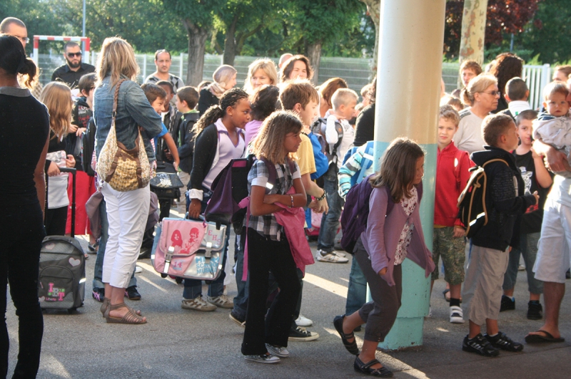 Rentrée des classes à l'école Voltaire