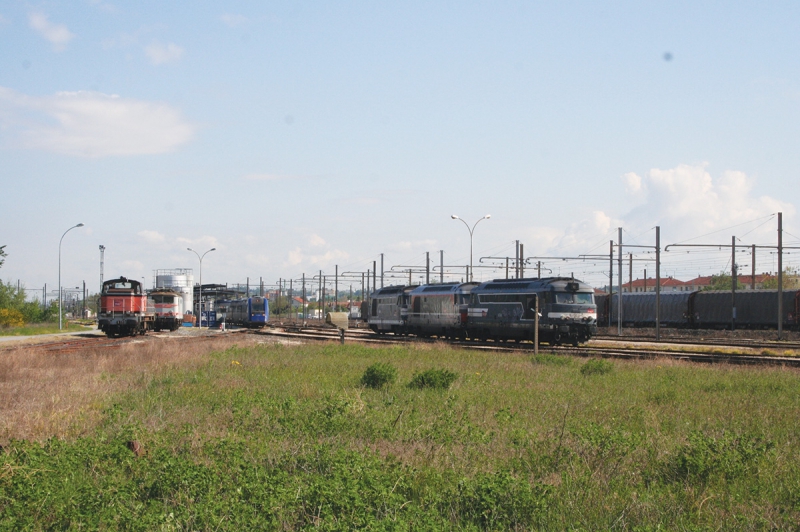 Trains au dépôt SNCF