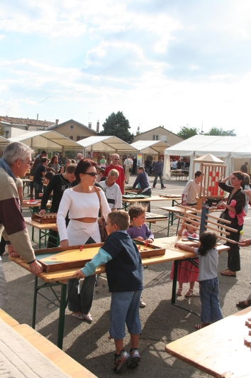 Forum des associations : jeux en bois