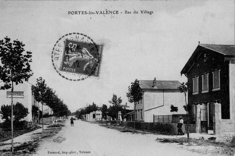 Entrée sud du village