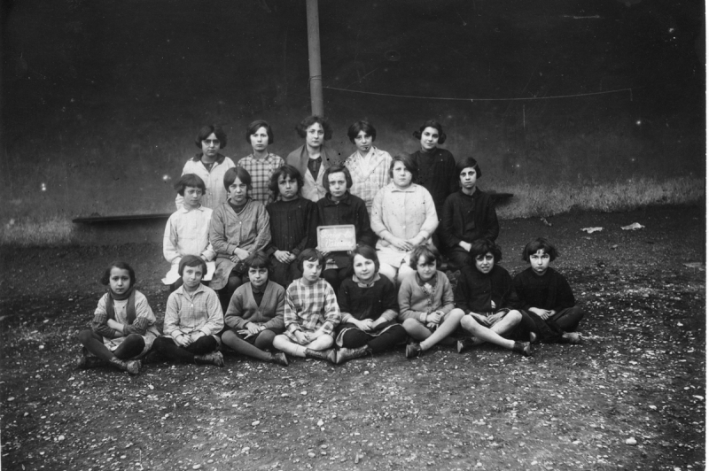 Classe de l'école de fille (Place de la République)