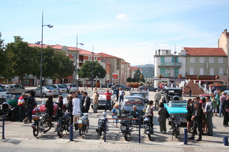 Exposition de vieilles voitures (journées du patrimoine)