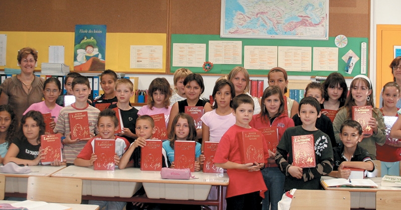 Remise des dictionnaires aux CM2